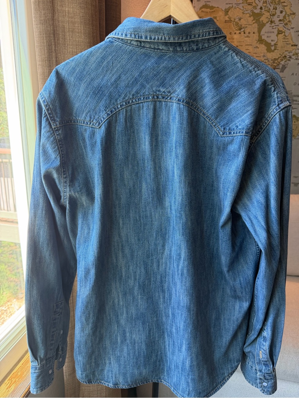 Men’s Levi's Blue Denim Western Snap Shirt NWOT - Picture 4 of 12